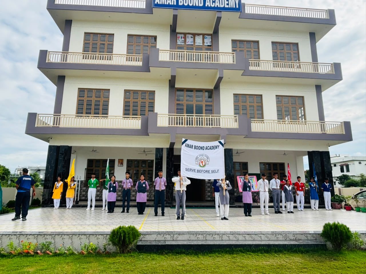 Students of Amar Boond Academy, Doiwala, Dehradun